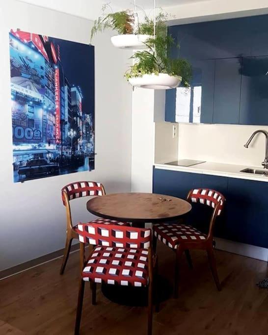 Apartamento Por Temporada Centro Diseno Madri Exterior foto