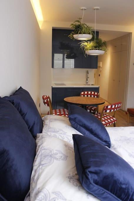 Apartamento Por Temporada Centro Diseno Madri Exterior foto
